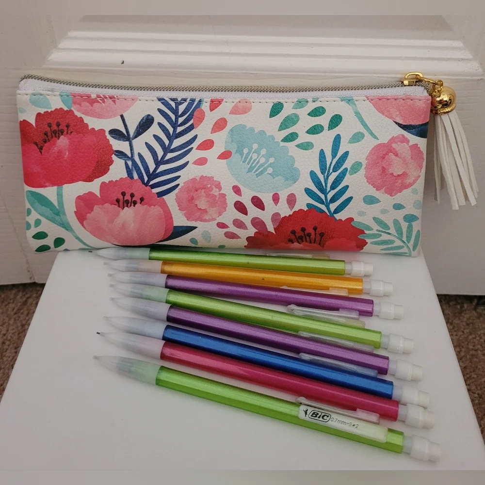 U Style Pencil case with 8 Bic Mechanical pencils